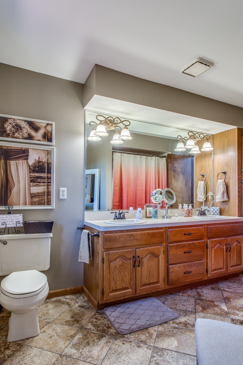Solitude Inn on the Green | 5804 Flinchbaugh Rd, Kimball, MI 48074, USA | Phone: (810) 982-3673