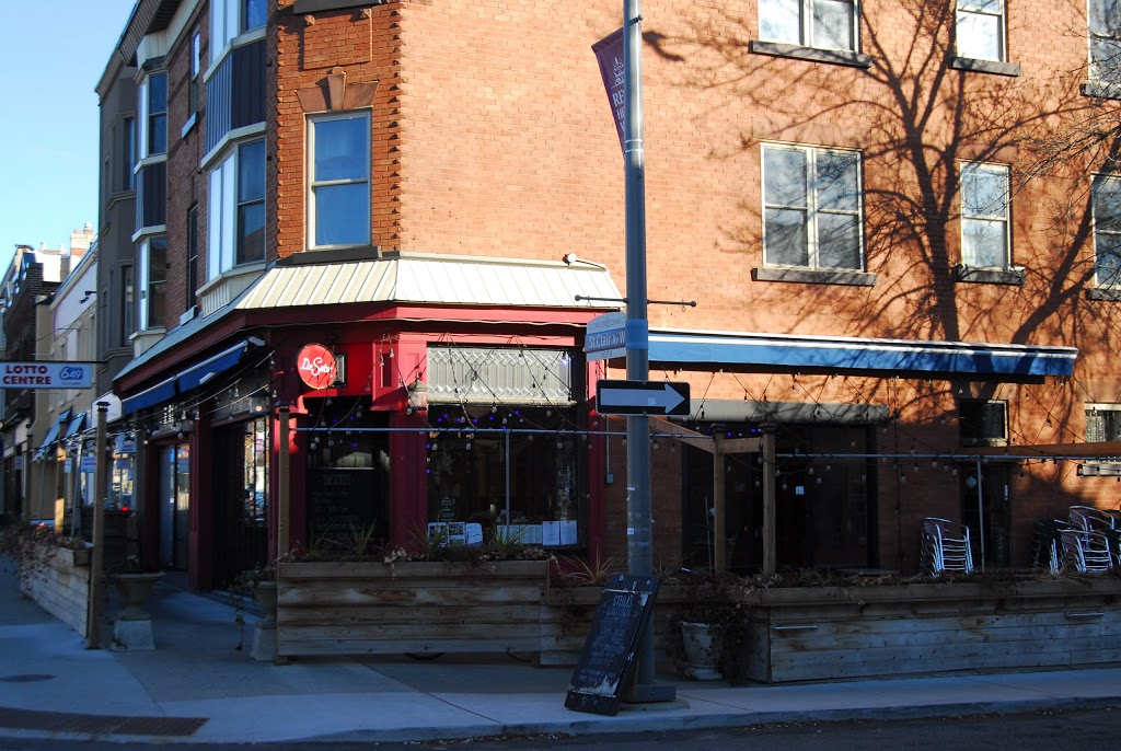 DeSotos Eatery | 1079 St Clair Ave W, Toronto, ON M6E 1A6, Canada | Phone: (416) 651-2109