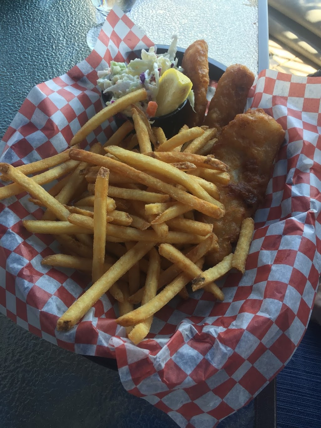 Bayside Marina & Grill | 2509 Blind Bay Rd, Blind Bay, BC V0E 1H1, Canada | Phone: (778) 490-0055