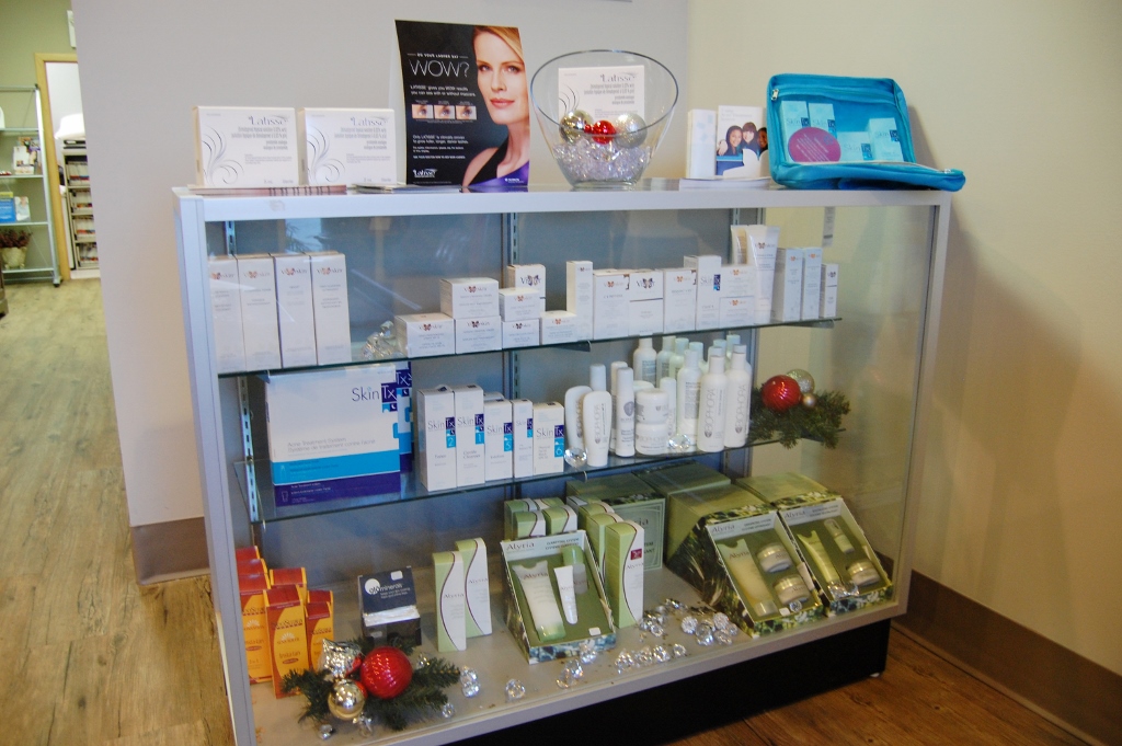 Laser Looks Inc | 245 Talbot St W, Leamington, ON N8H 1N8, Canada | Phone: (519) 324-0078