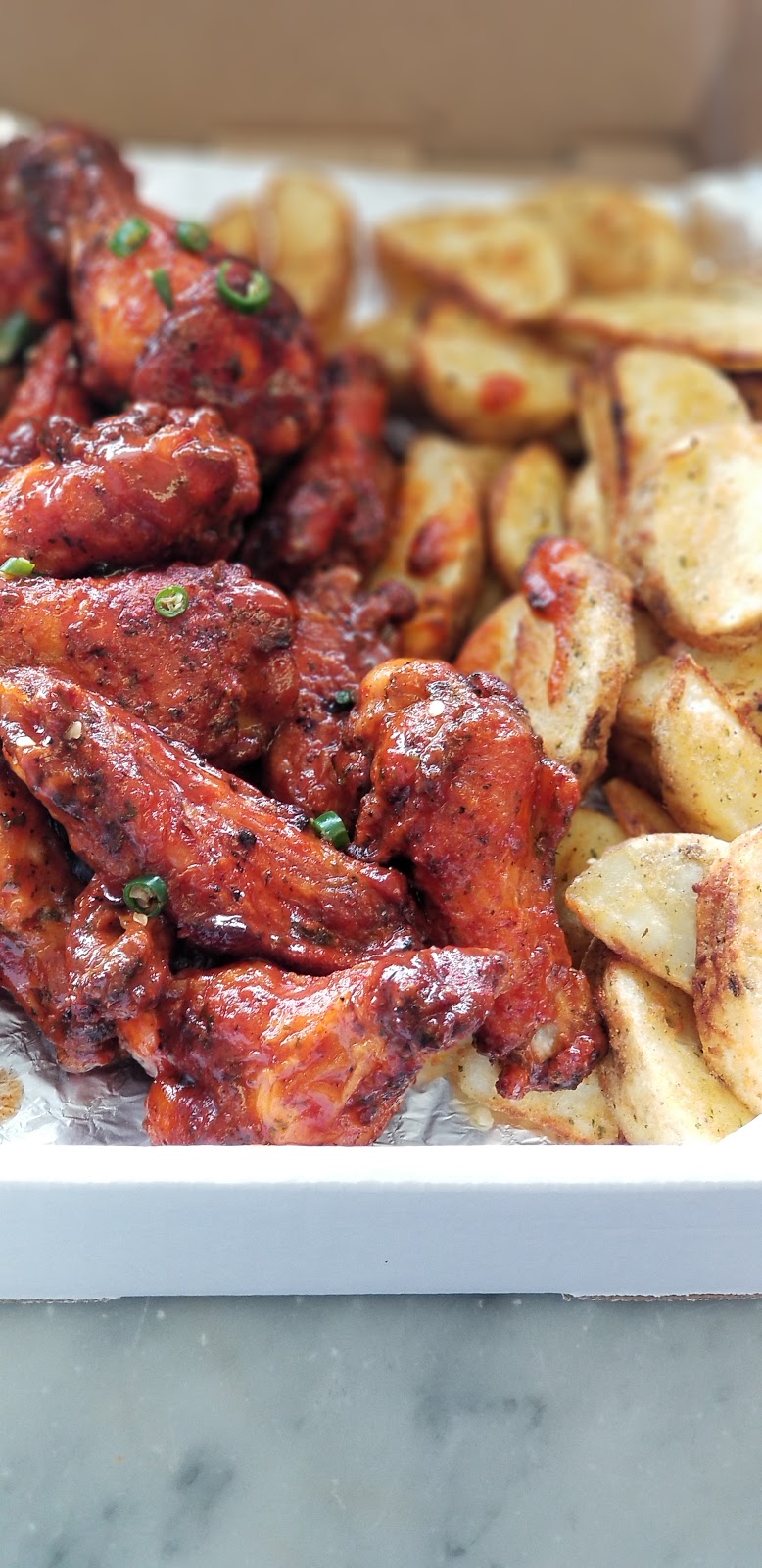 Vitos Pizza & Wings | 1500 Sixth Line, Oakville, ON L6H 2P2, Canada | Phone: (905) 337-1500