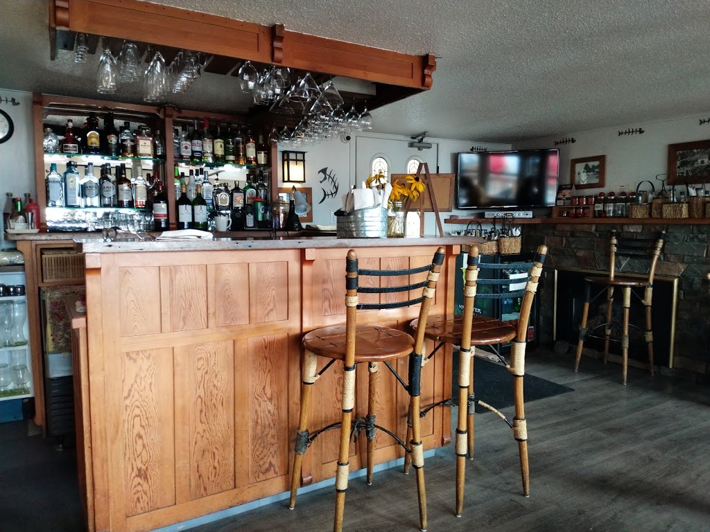 SeaSide Restaurant | 795 Vesuvius Bay Rd, Salt Spring Island, BC V8K 1L6, Canada | Phone: (250) 537-2249