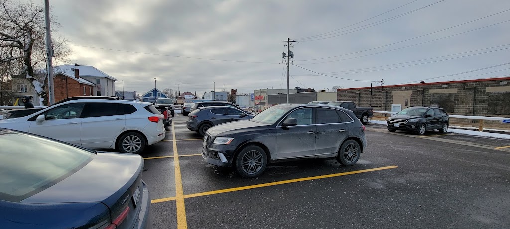 Metro | 83 Raglan St S, Renfrew, ON K7V 1P8, Canada | Phone: (613) 432-3013