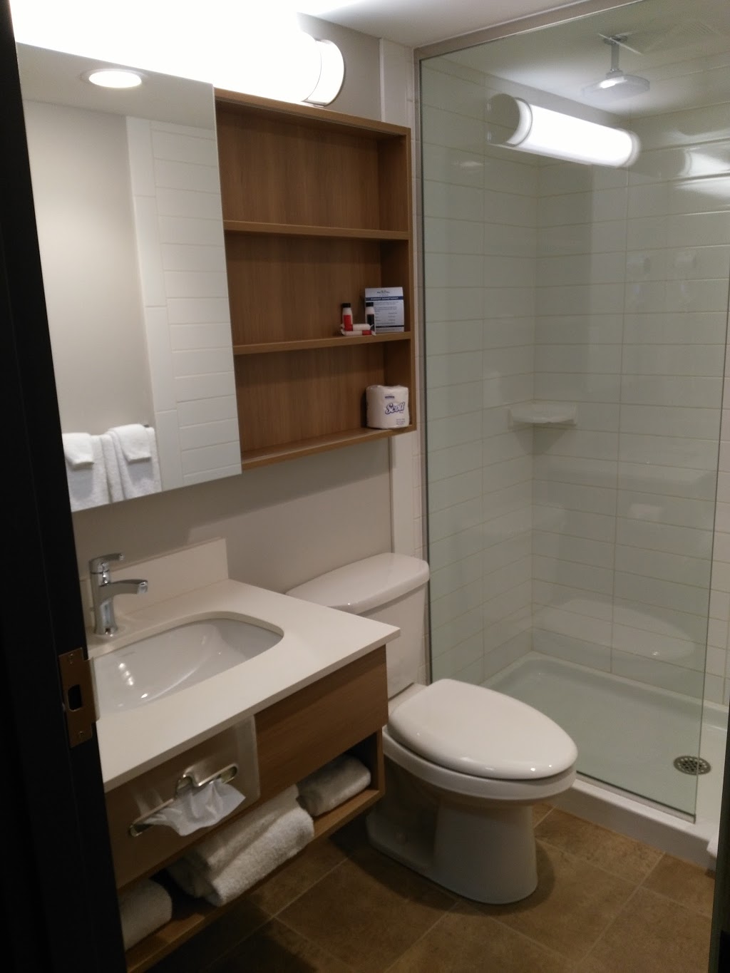 Microtel Inn & Suites by Wyndham Sudbury | 1312 Kingsway, Sudbury, ON P3B 2E5, Canada | Phone: (705) 470-6161