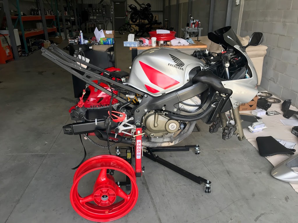 Moto Depot Plus | 32 Rue Huot, Notre-Dame-de-lÎle-Perrot, QC J7V 7Z8, Canada | Phone: (514) 425-2444