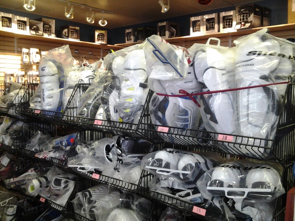 Komo Sports | 7000 Boulevard Laurier #7000, Terrebonne, QC J7M 1H1, Canada | Phone: (450) 477-5812