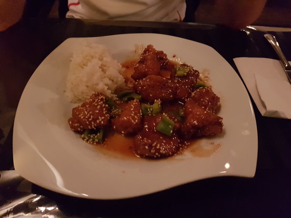 Bothai Restaurant | 146 Rue Châteauguay, Huntingdon, QC J0S 1H0, Canada | Phone: (450) 957-8281