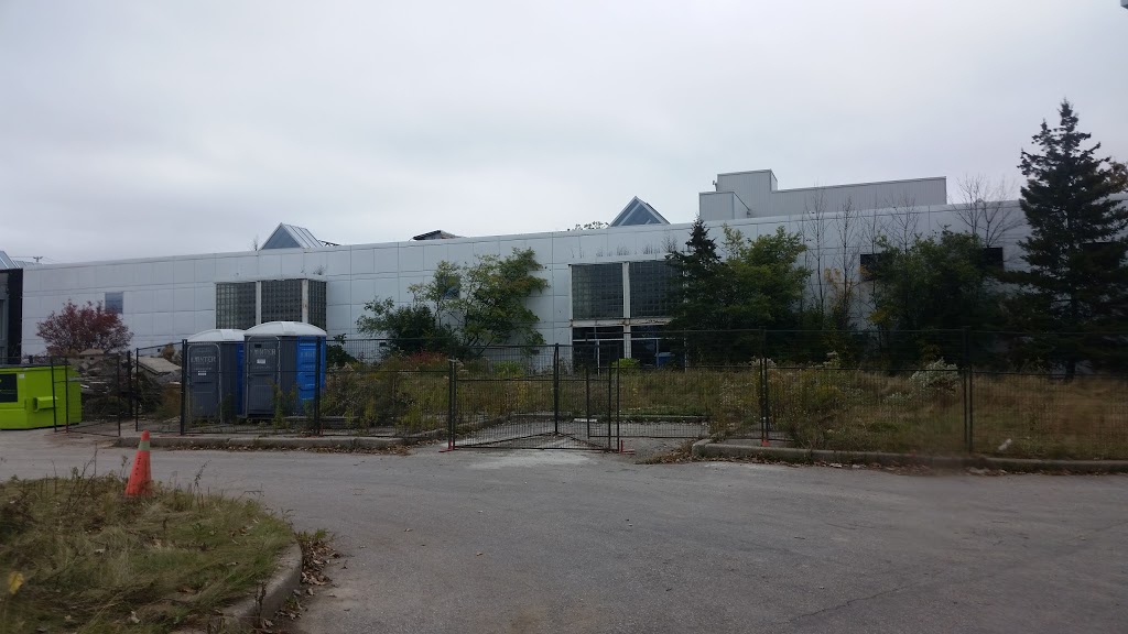 Newtons Grove School | 6850 Goreway Dr, Mississauga, ON L4V 1V7, Canada | Phone: (416) 745-1328