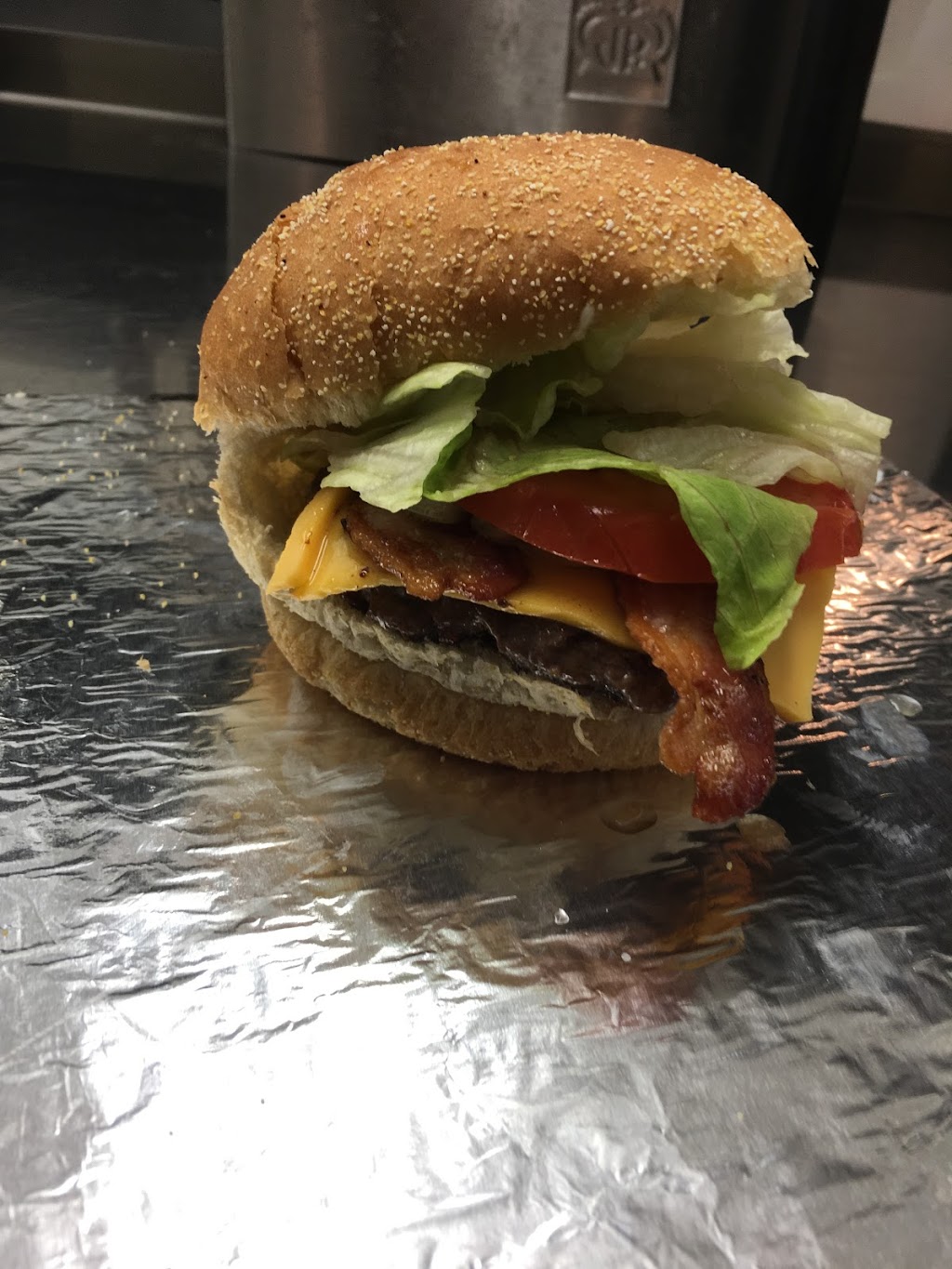Greg Nadins Burger Shack | Highway 244 &, Hwy 3, Manitou, MB R0G 1G0, Canada | Phone: (204) 242-2778