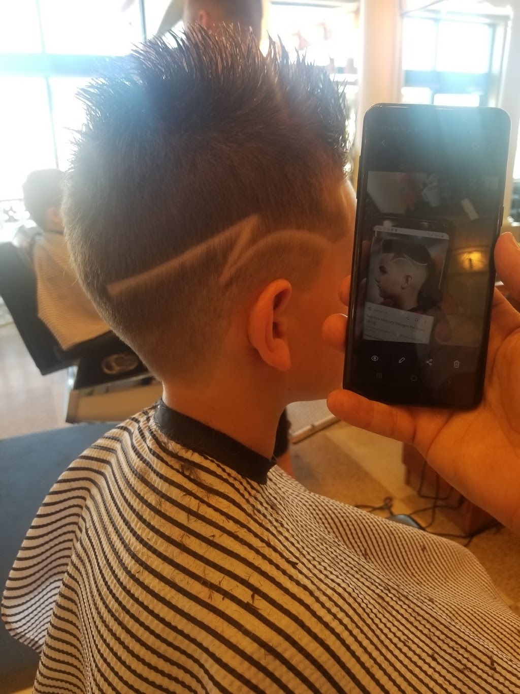 Barbershop | 6037 Parkwood Rd, Blackfalds, AB T0M 0J0, Canada | Phone: (587) 621-0450
