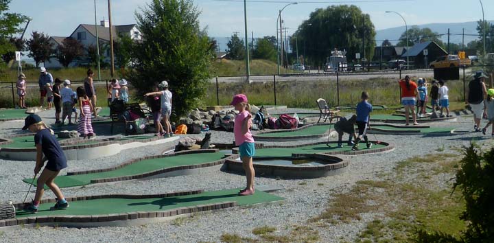 Kelowna Driving Range | 3810 Casorso Rd, Kelowna, BC V1Y 8R3, Canada | Phone: (250) 763-6181