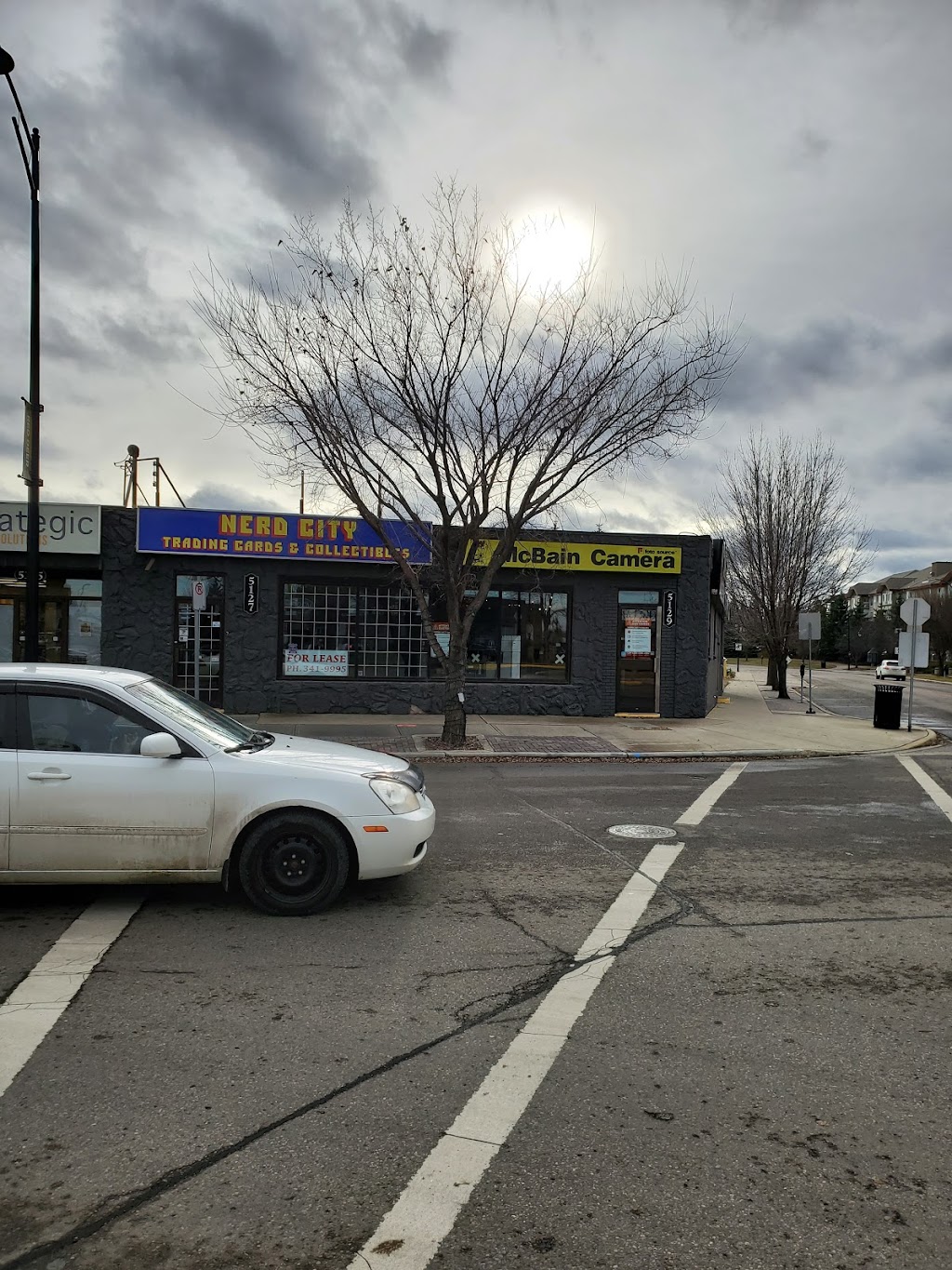 McBain Camera | 5129 48 St, Red Deer, AB T4N 1T1, Canada | Phone: (403) 341-5885