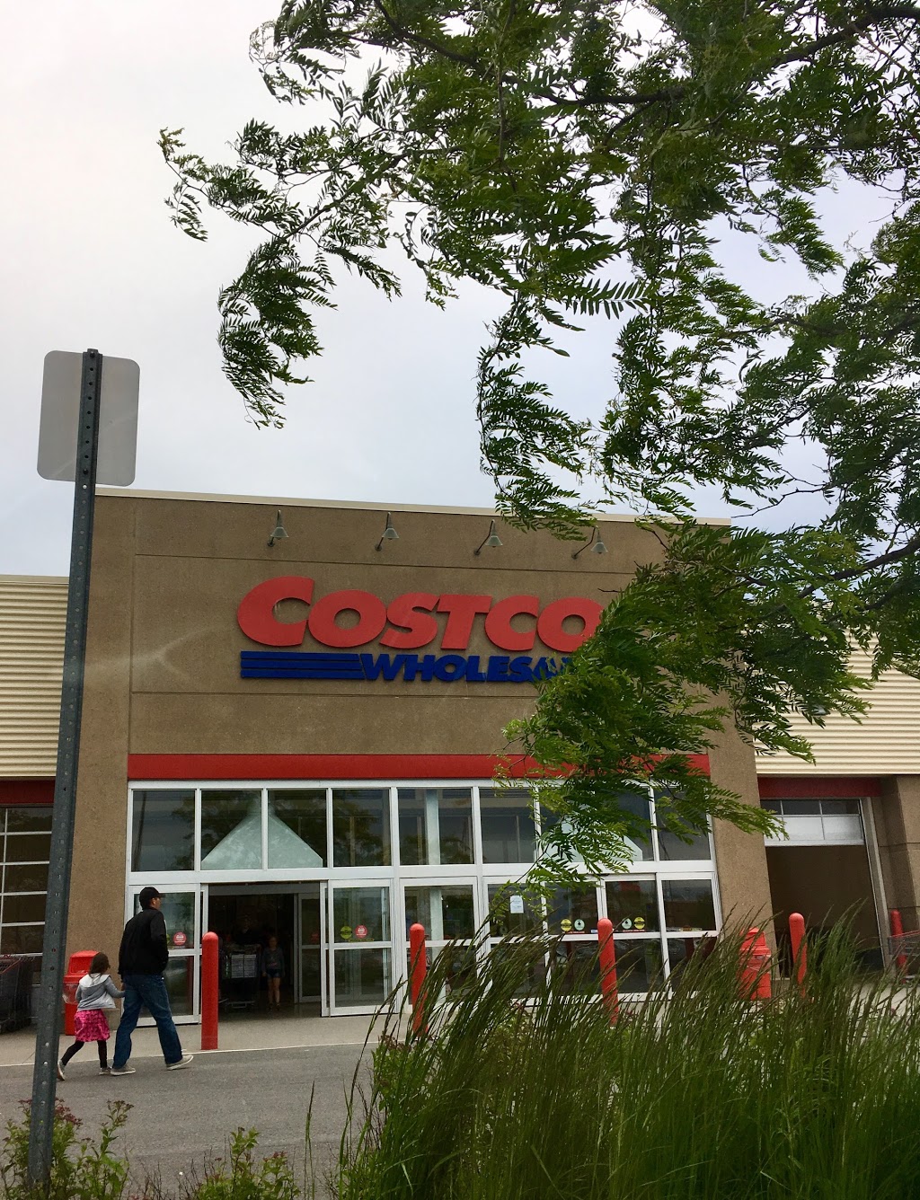 Costco Wholesale | 60 Rue de Strasbourg, Candiac, QC J5R 0B4, Canada | Phone: (450) 444-3453