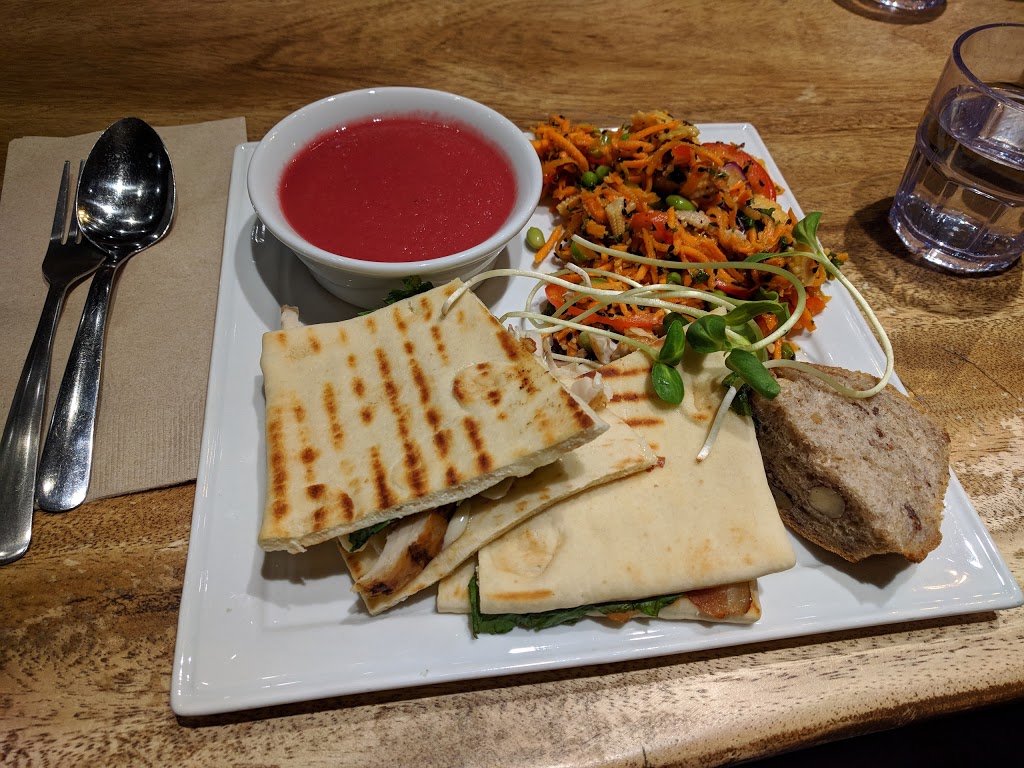 ES Café | 1365 Route des Rivières #110, Saint-Nicolas, QC G7A 2V6, Canada | Phone: (418) 836-9324