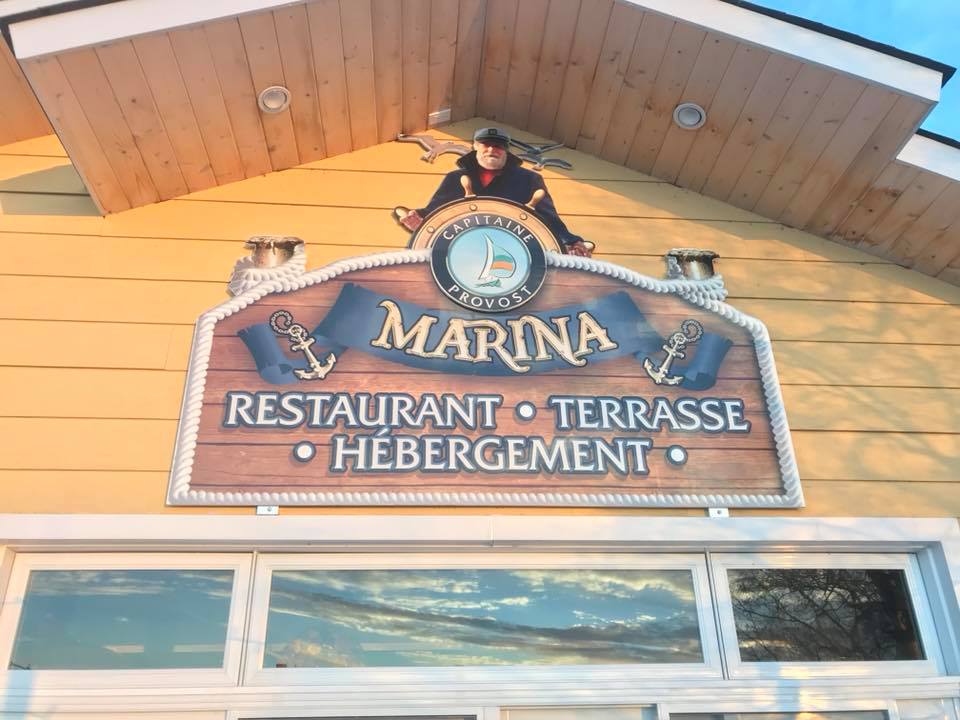 Restaurant Le Capitaine Provost | 2000 Chemin du Motel-sur-le-Lac, Frontenac, QC G6B 2S1, Canada | Phone: (819) 583-0293