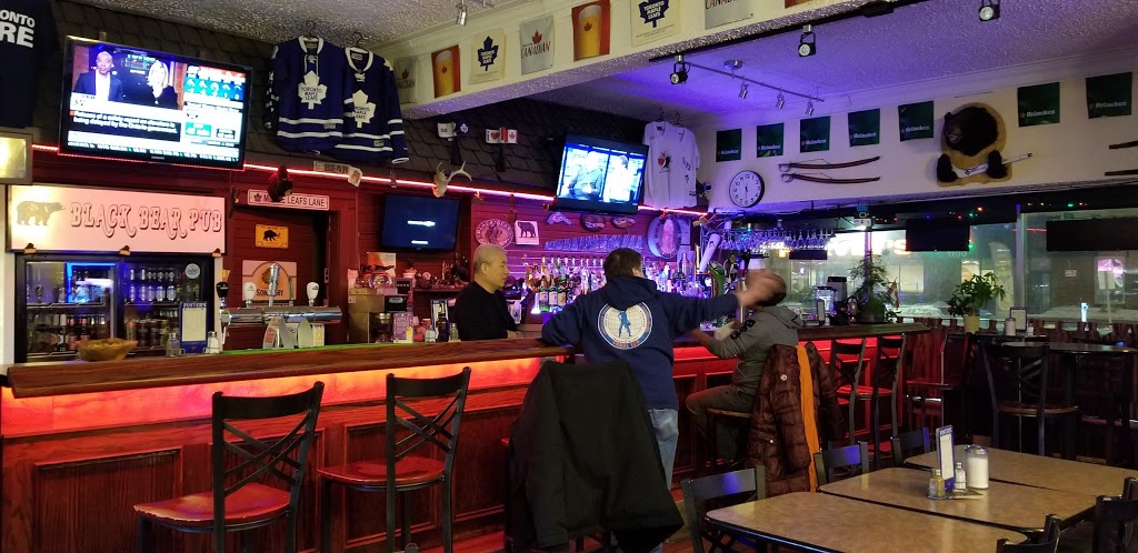 Black Bear Pub | 1125 OConnor Dr, East York, ON M4B 2T5, Canada | Phone: (416) 752-5182