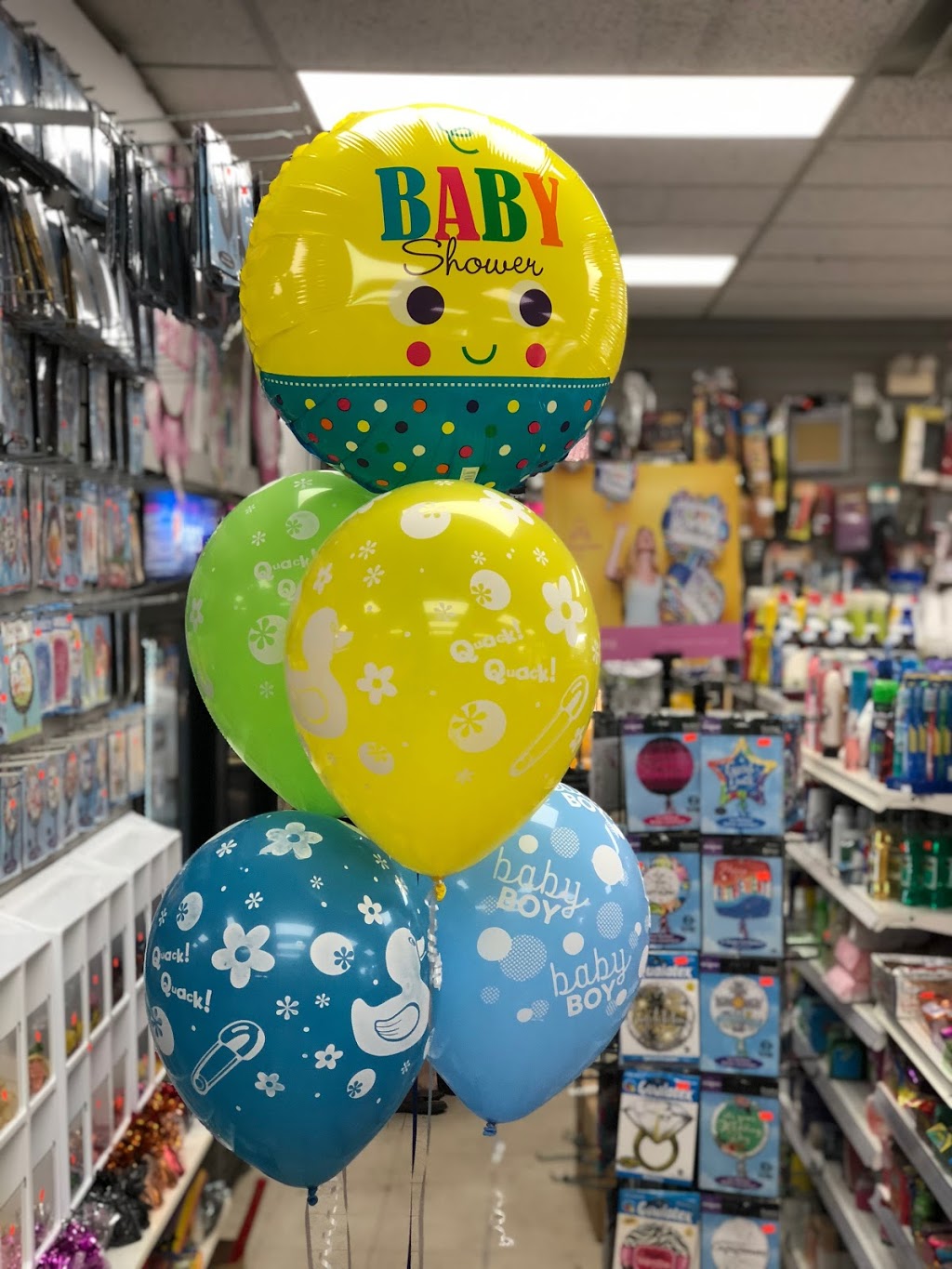 Springbank Minimart & Video Balloon Centre | 6-360 Springbank Dr, London, ON N6J 1G5, Canada | Phone: (519) 474-3339