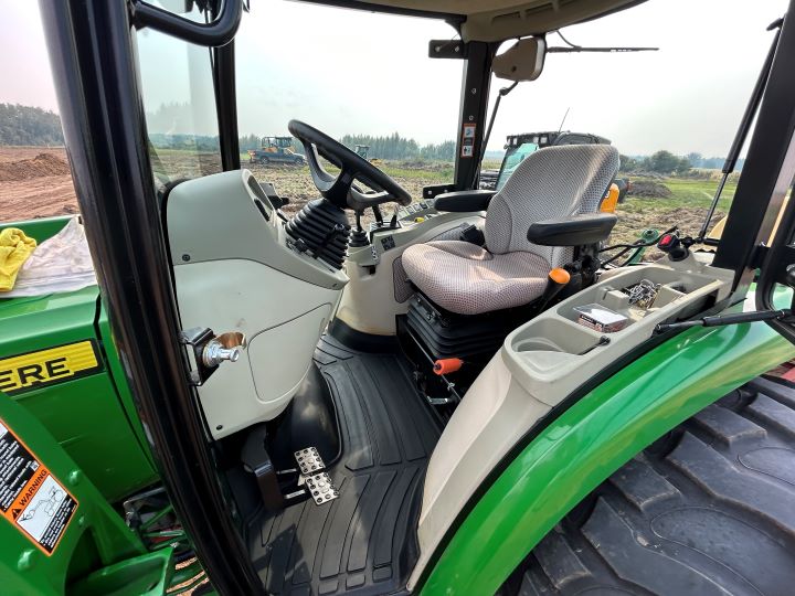 Pick 6 PDR & Detail Ltd. | 42 Ave, Ponoka, AB T4J 1J8, Canada | Phone: (403) 783-9838