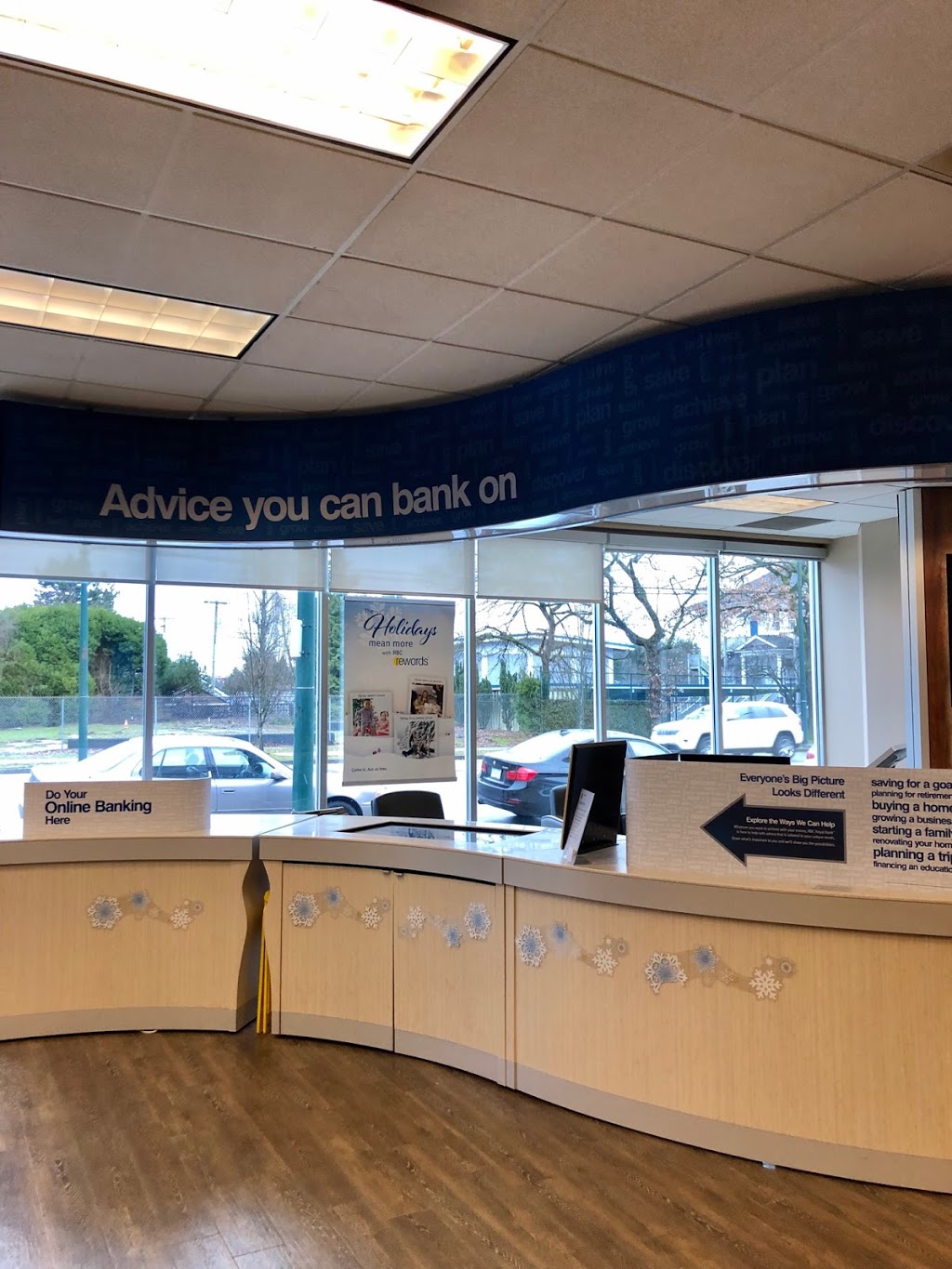 RBC Royal Bank | 3935 Oak St, Vancouver, BC V6H 2M7, Canada | Phone: (604) 665-0341