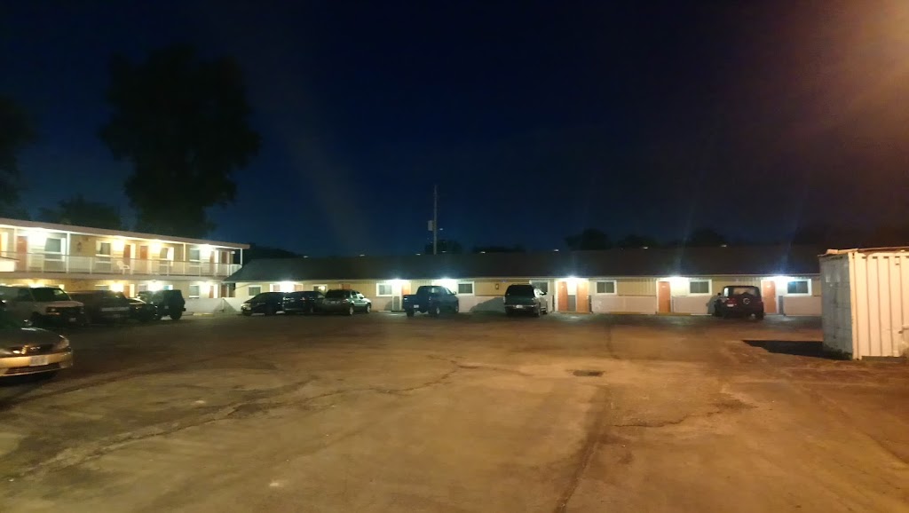 Bestway Motel | 1954 Huron Church Rd, Windsor, ON N9C 2L5, Canada | Phone: (519) 969-7642