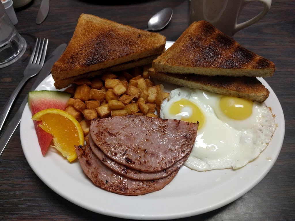 Blue Bird Cafe | 108 Centre St, Regina Beach, SK S0G 4C0, Canada | Phone: (306) 729-2385