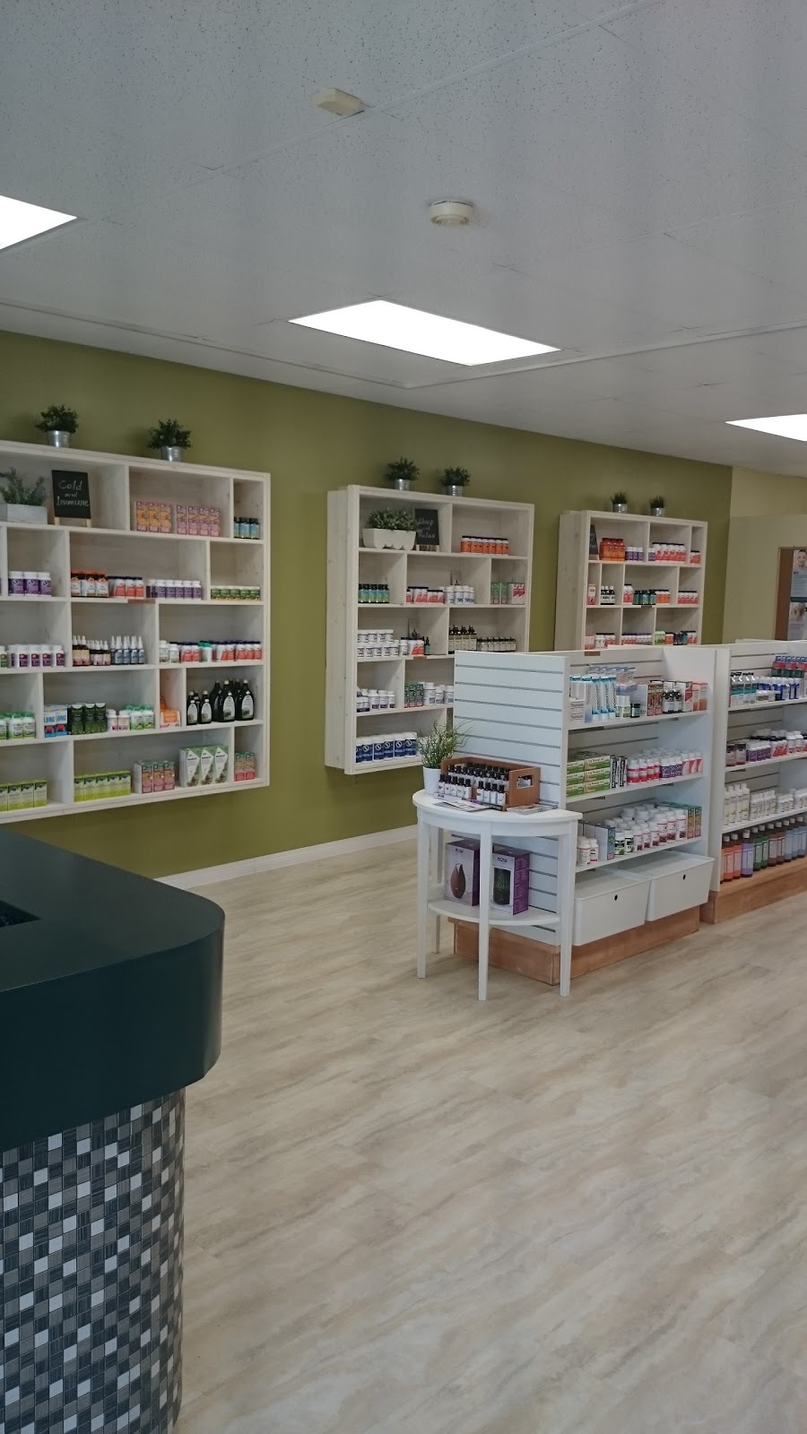 ReVitamins of Charleswood | 3528 Roblin Blvd, Winnipeg, MB R3R 0C9, Canada | Phone: (204) 698-2442