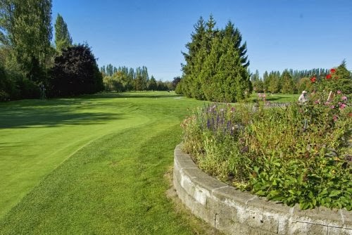 Mylora Sidaway Golf Club | 9911 Sidaway Rd, Richmond, BC V6W 1C1, Canada | Phone: (604) 271-5626