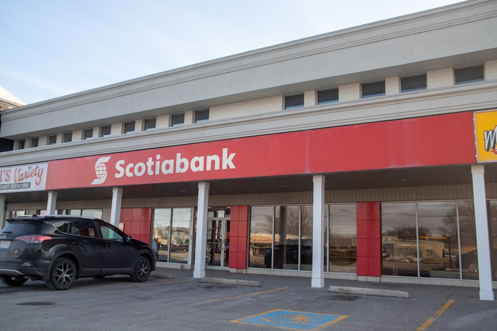 Scotiabank | 238 Indian Rd S, Sarnia, ON N7T 3W4, Canada | Phone: (519) 339-1330