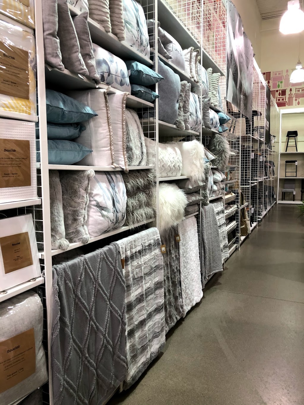 Bouclair Home | 3075 Wonderland Rd S unit c, London, ON N6L 1R4, Canada | Phone: (519) 649-2335