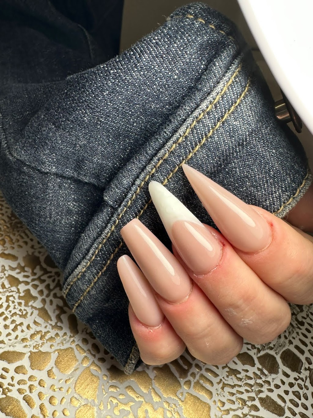 Esthetique et ongles Mary`s | 215 Rue des Camelias, Mont-Laurier, QC J9L 3G3, Canada | Phone: (819) 616-0171