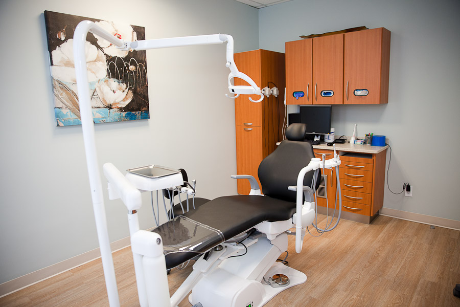 Pearly White Smiles | dentist | 4430 Bathurst St #301, North York, ON M3H 3S3, Canada | 4162733626 OR +1 416-273-3626