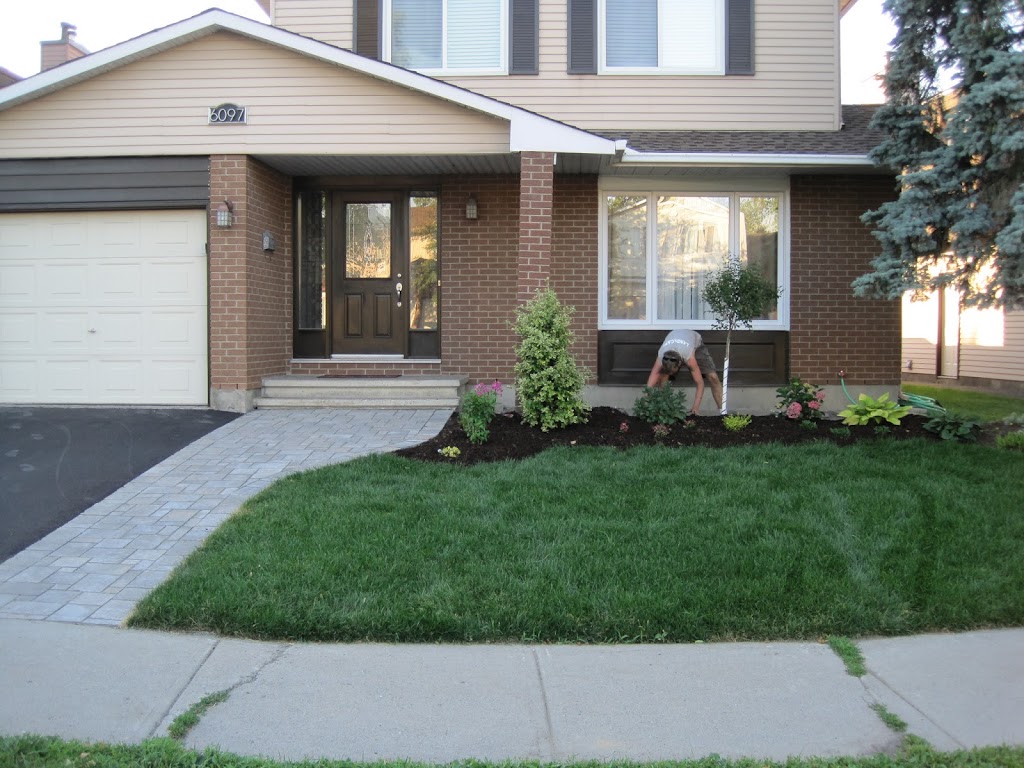 Pada Landscaping | 25 Warbonnet Dr, Nepean, ON K2E 5L9, Canada | Phone: (613) 899-9548