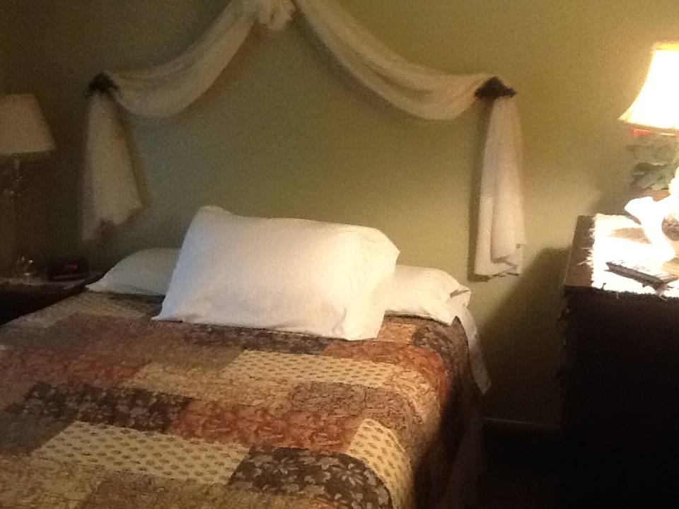 Niagara Getaway | 1441 Fort Ave, Niagara Falls, NY 14303, USA | Phone: (716) 990-4252