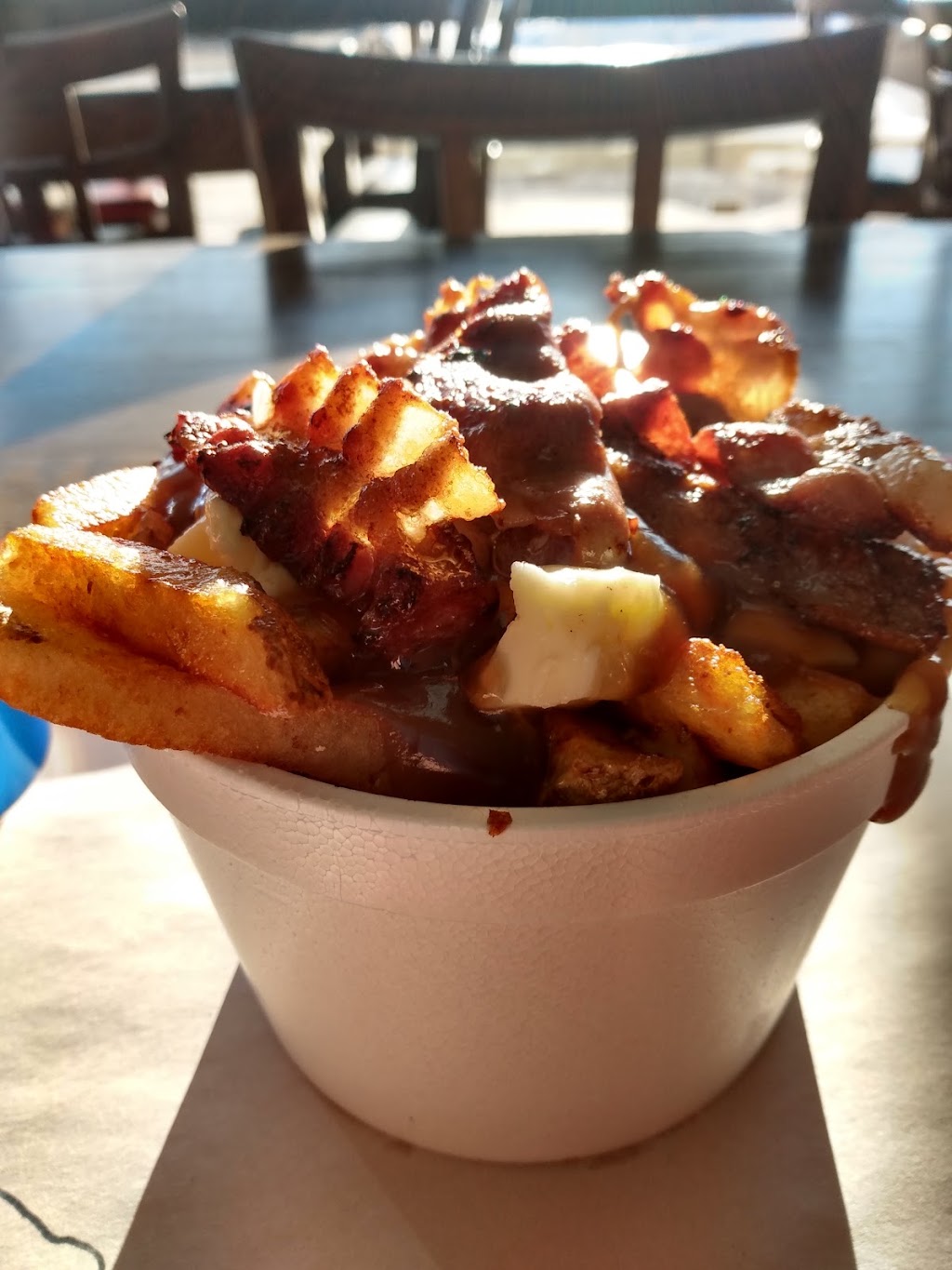 Frite A Brigitte | 347 Bd Harwood, Vaudreuil-Dorion, QC J7V 7W1, Canada | Phone: (450) 510-5151