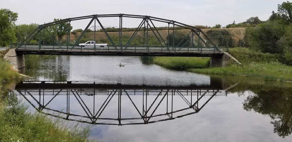 River Park Camp Grounds | 300 River Dr, Moose Jaw, SK S6H 7M2, Canada | Phone: (306) 692-2285