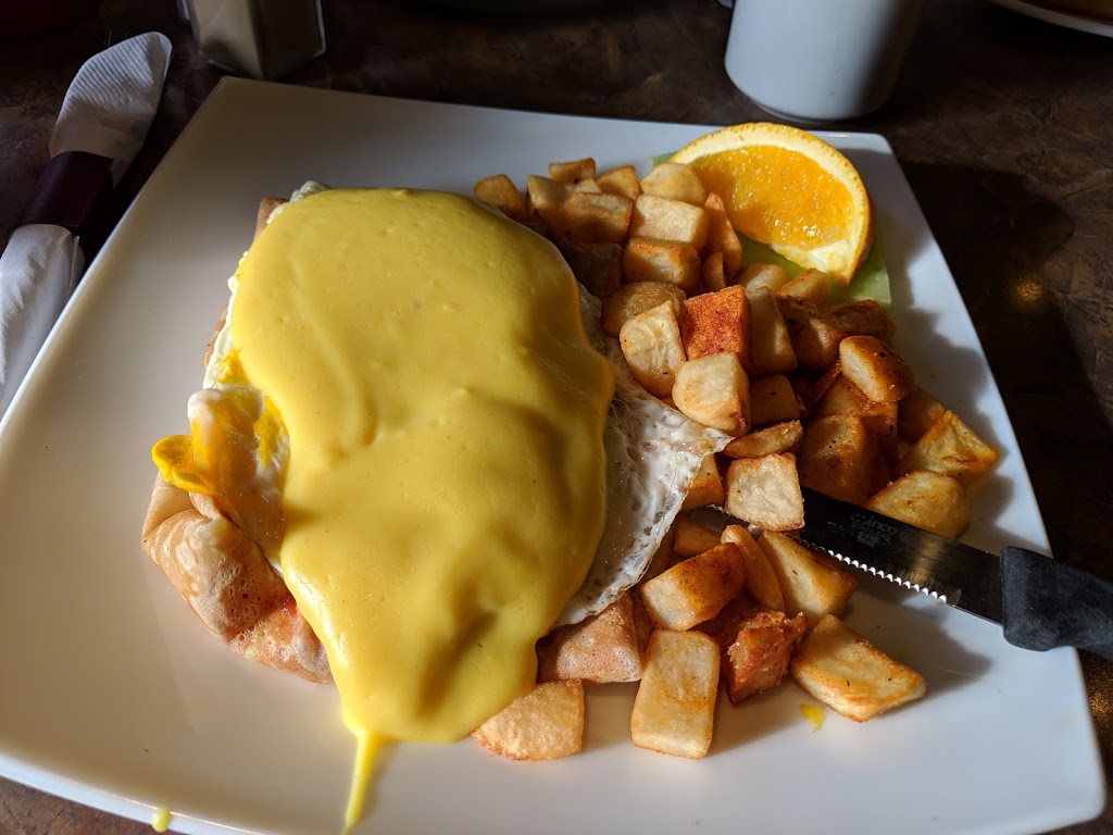 CreekSide Bar & Grill Manotick | 5511 Manotick Main St, Manotick, ON K4M 1B2, Canada | Phone: (613) 692-2236
