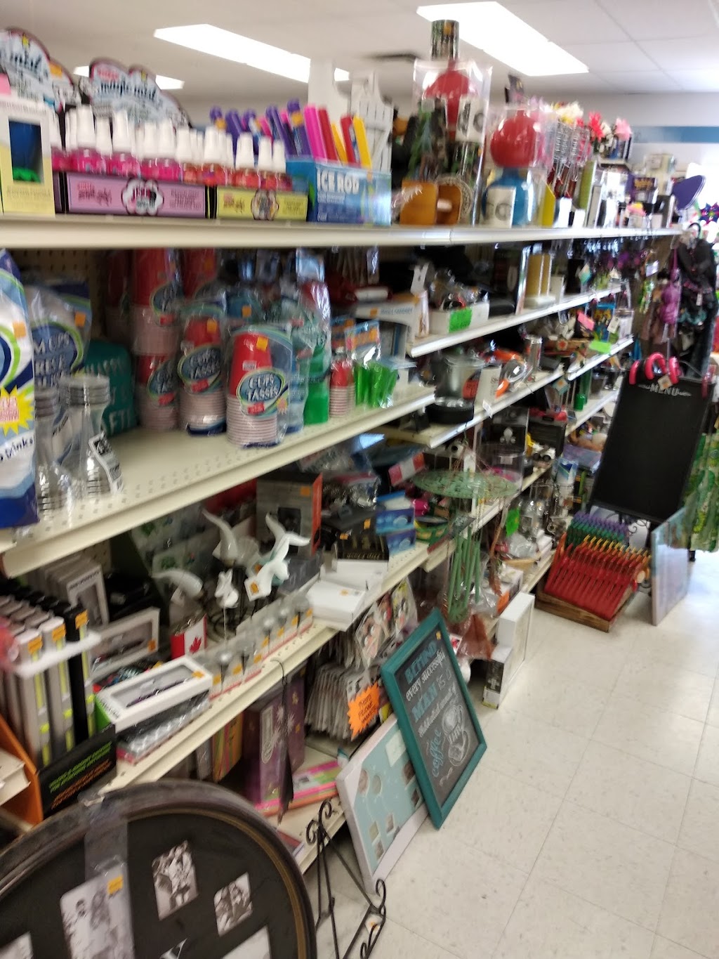 Ellis Pharmacy | 406 Main St, Manitou, MB R0G 1G0, Canada | Phone: (204) 242-2446