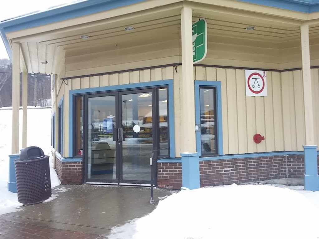 Uniprix Jocelyn Poissant et Gaétan Couillard - Pharmacie affilié | 555 Boulevard de Sainte-Adèle #140, Sainte-Adèle, QC J8B 1A7, Canada | Phone: (450) 229-2917