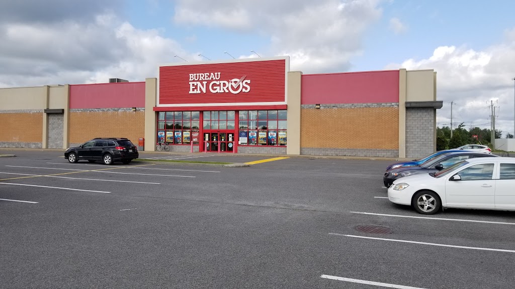Bureau en Gros Candiac | 40 Rue de Strasbourg, Candiac, QC J5R 0B4, Canada | Phone: (450) 659-1012