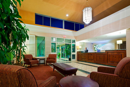 Holiday Inn Mississauga Toronto West | 100 Britannia Rd E, Mississauga, ON L4Z 2G1, Canada | Phone: (905) 890-5700