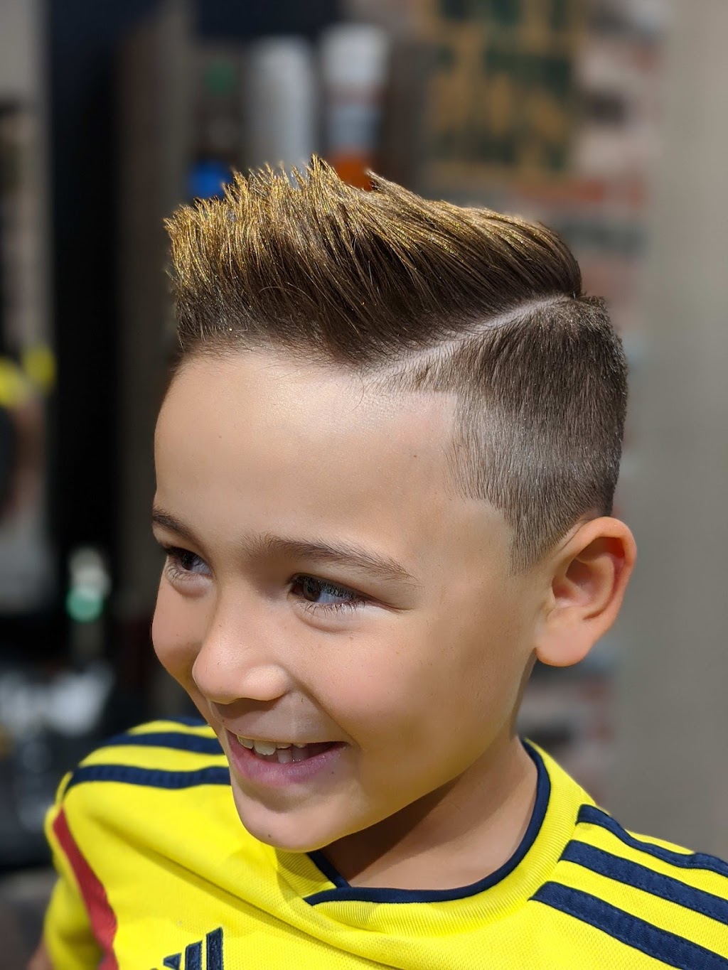 Esquire Barbier Barber Shop | 1284 Av. Bernard, Outremont, QC H2V 1V9, Canada | Phone: (514) 360-0417