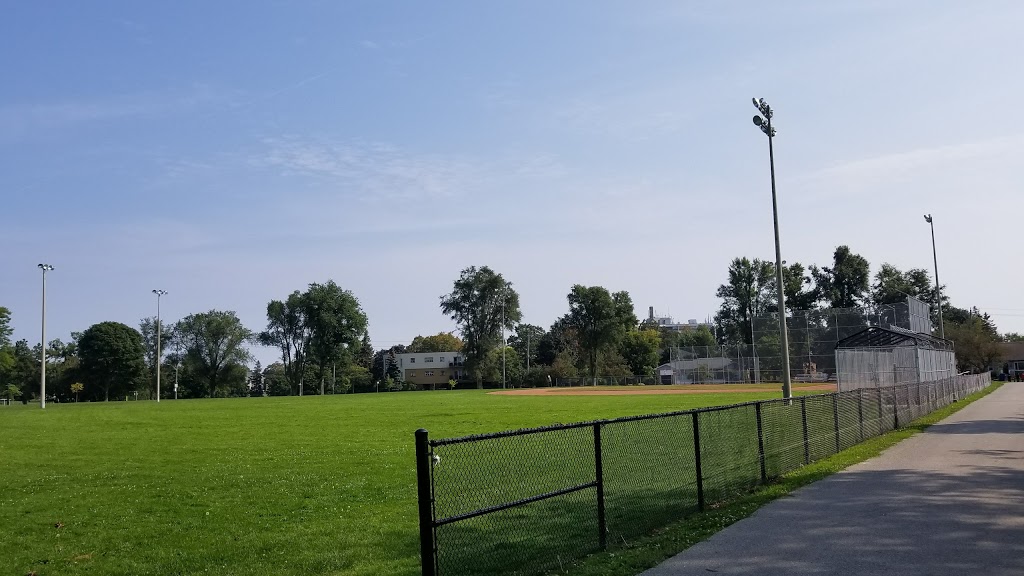 Highview Park | 150 Highview Ave, Scarborough, ON M1N, Canada | Phone: (416) 392-2489