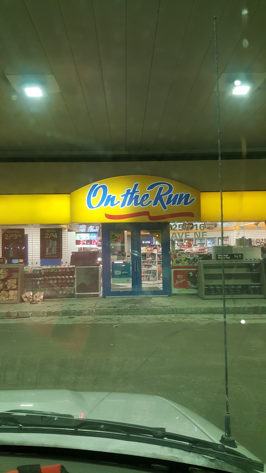 Tim Hortons | 240 16 Ave NE, Calgary, AB T2E 1J8, Canada | Phone: (403) 250-9975