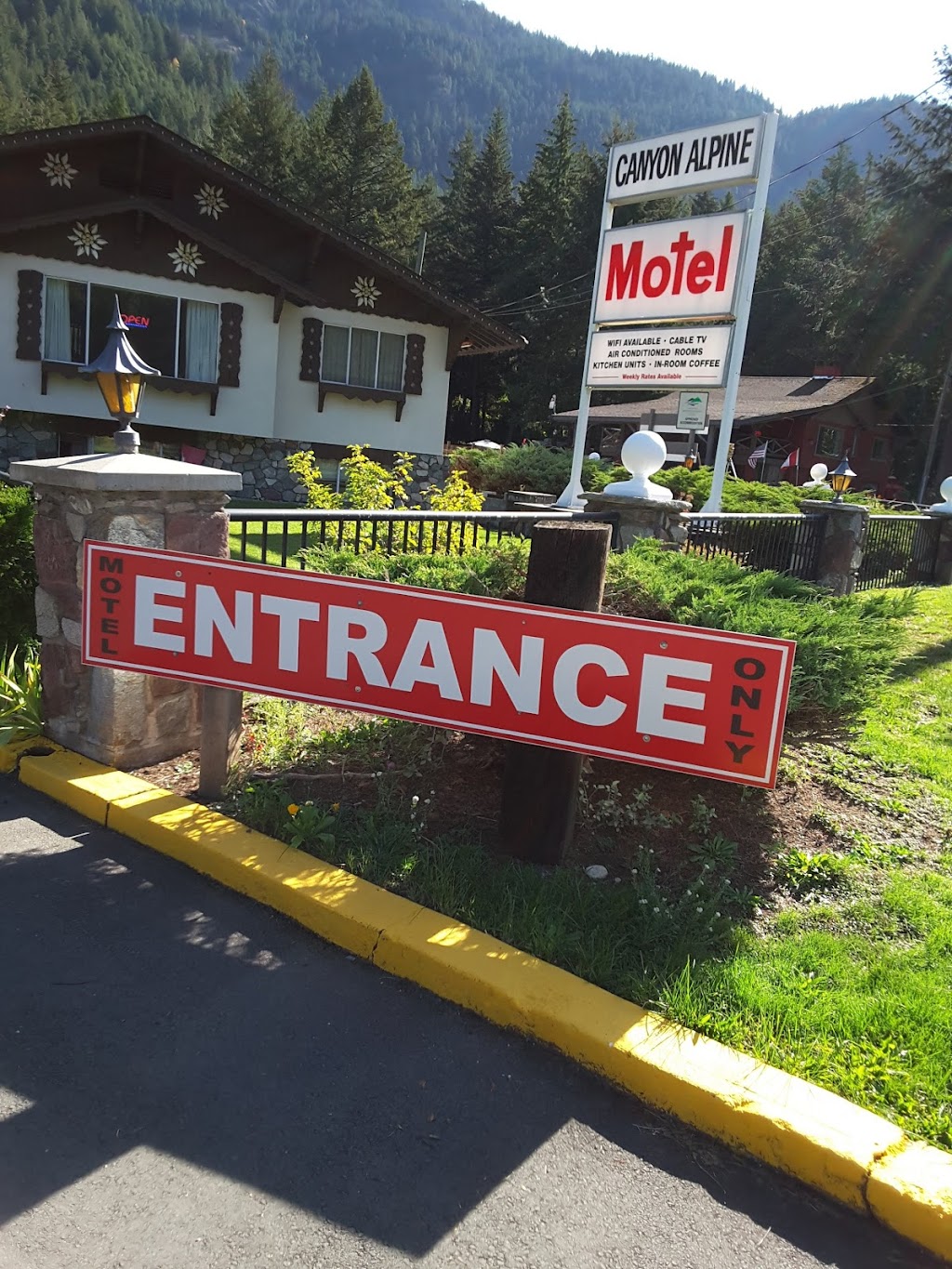 Canyon Alpine | 50530 Trans-Canada Hwy, Boston Bar, BC V0K 1C0, Canada | Phone: (604) 867-9295