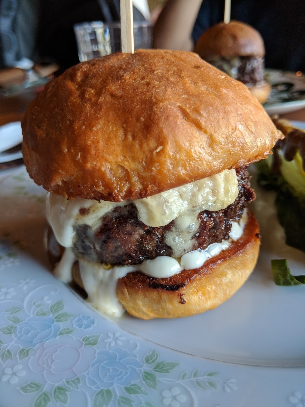 Crowbar Restaurant | 646 Kingsway, Vancouver, BC V5T 3K4, Canada | Phone: (604) 336-2769
