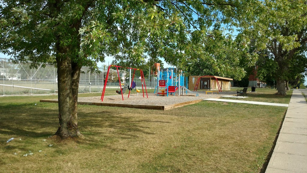 Cayuga Kinsmen Ball Park | 16 Ottawa St S, Cayuga, ON N0A 1E0, Canada
