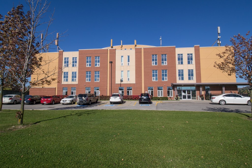 Maple Grove Care Community | 215 Sunny Meadow Blvd, Brampton, ON L6R 3B5, Canada | Phone: (905) 458-7604