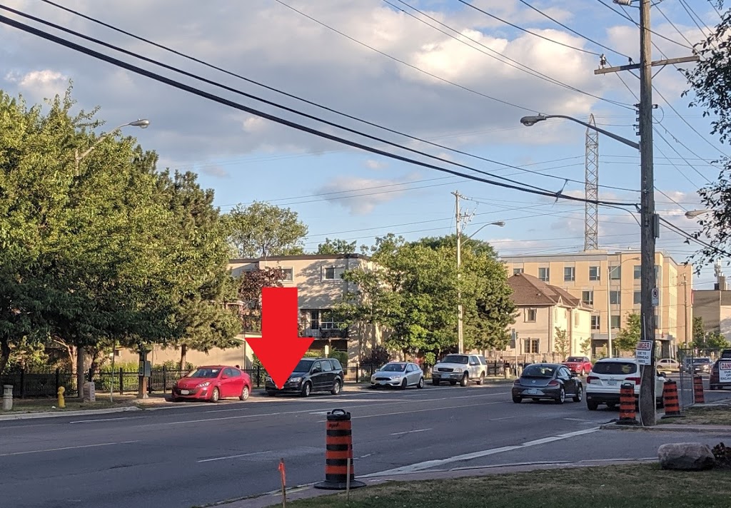 Municipal Green P Parking | 5879 Bathurst St, North York, ON M2R 1Y7, Canada | Phone: (416) 313-7275
