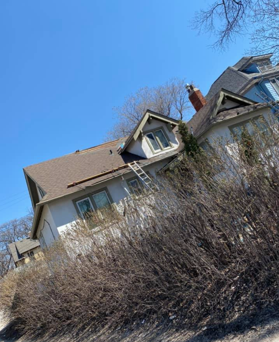 Ideal Roofing | 34 Fifth Ave, Winnipeg, MB R2M 0B1, Canada | Phone: (431) 275-3325