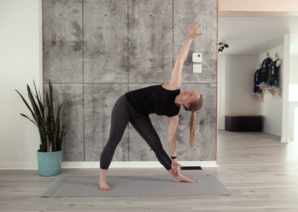 Connexion Yoga | 1575 QC-117, Mont-Tremblant, QC J8E 2X9, Canada | Phone: (819) 790-9537